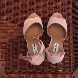 Steve Madden velvet heel